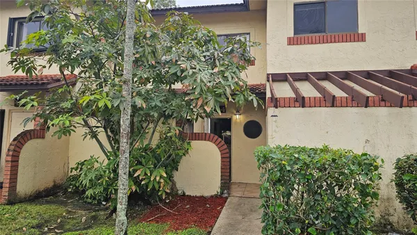 $2,600 | 4644 Northwest 90th Avenue, Sunrise, FL 33351