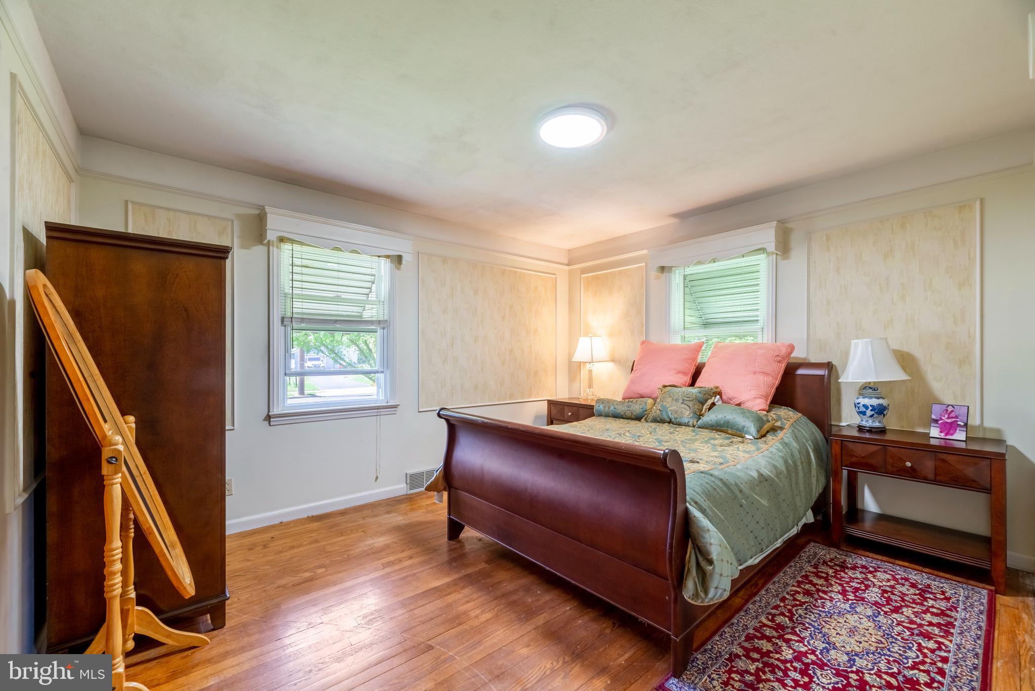 246 Youngs Road Hamilton, NJ 08619 - Photo 11 of 22 Gallery Image 11
