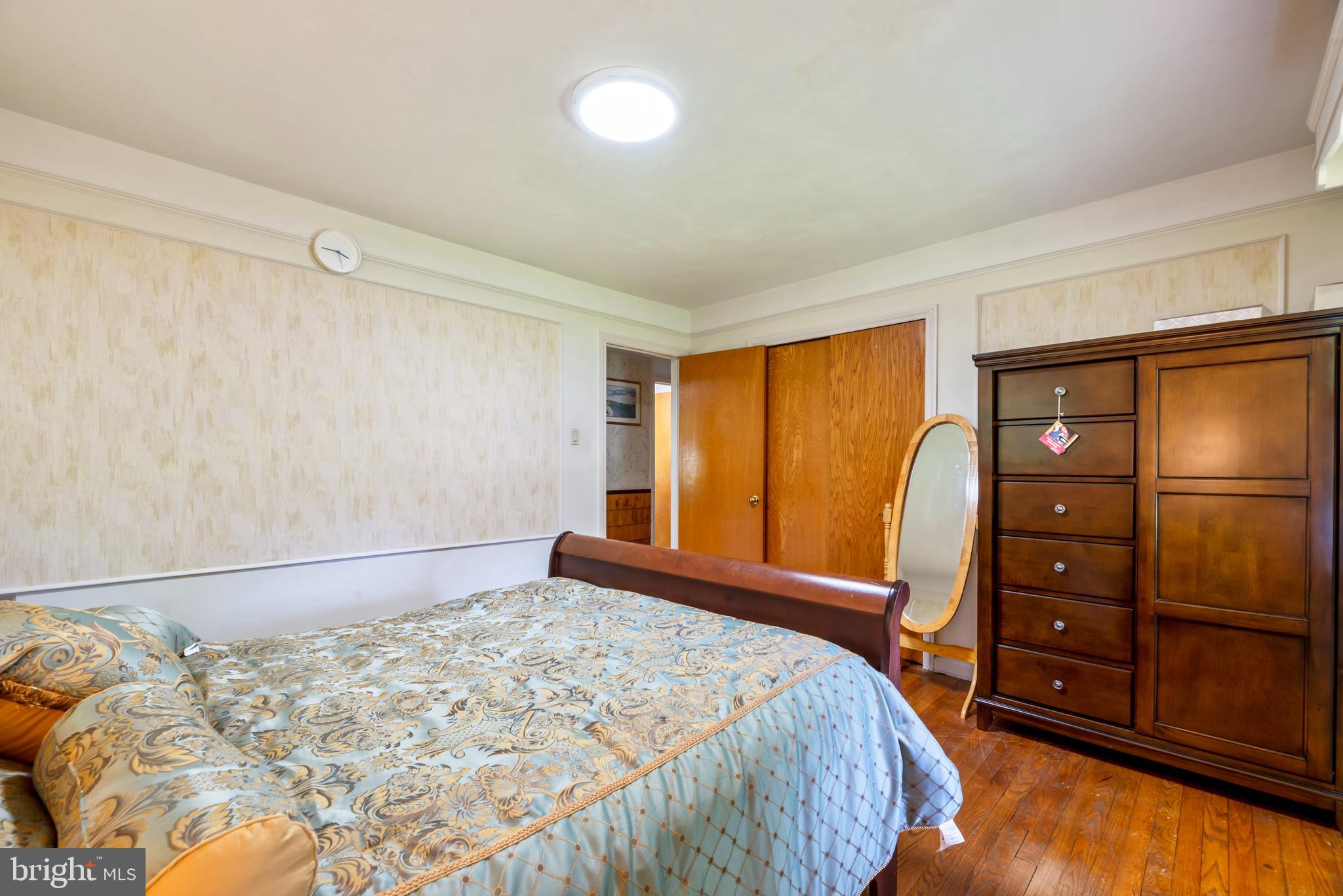 246 Youngs Road Hamilton, NJ 08619 - Photo 12 of 22 Gallery Image 12