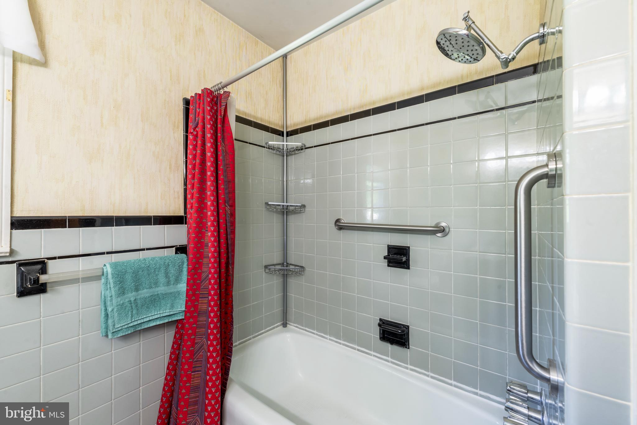 246 Youngs Road Hamilton, NJ 08619 - Photo 15 of 22 Gallery Image 15