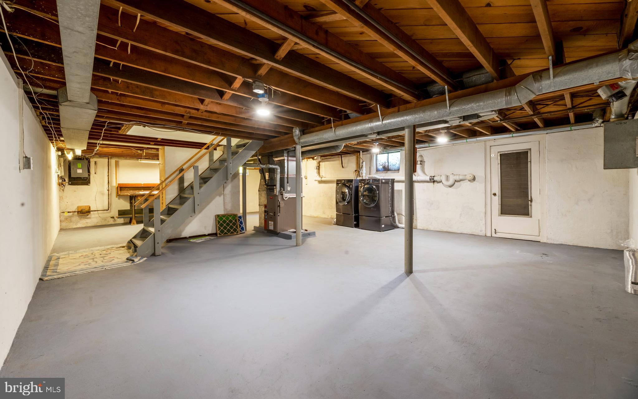 246 Youngs Road Hamilton, NJ 08619 - Photo 19 of 22 Gallery Image 19