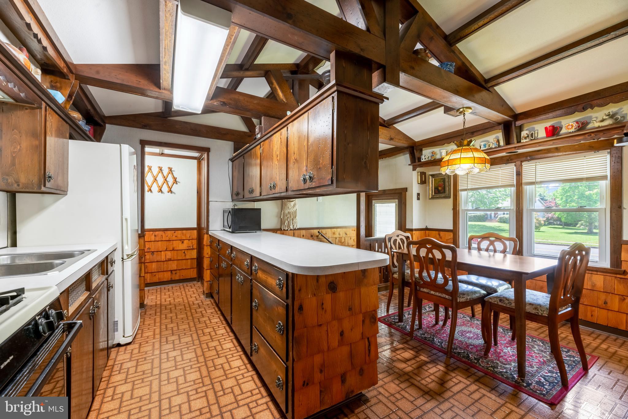 246 Youngs Road Hamilton, NJ 08619 - Photo 9 of 22 Gallery Image 9