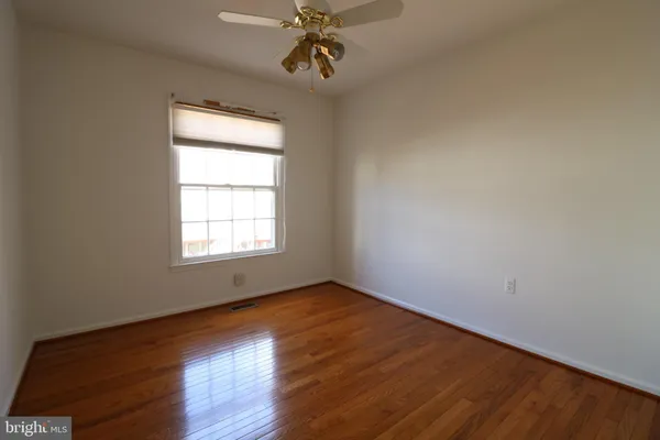 $2,900 | 6584 Bermuda Green Court, Alexandria, VA 22312
