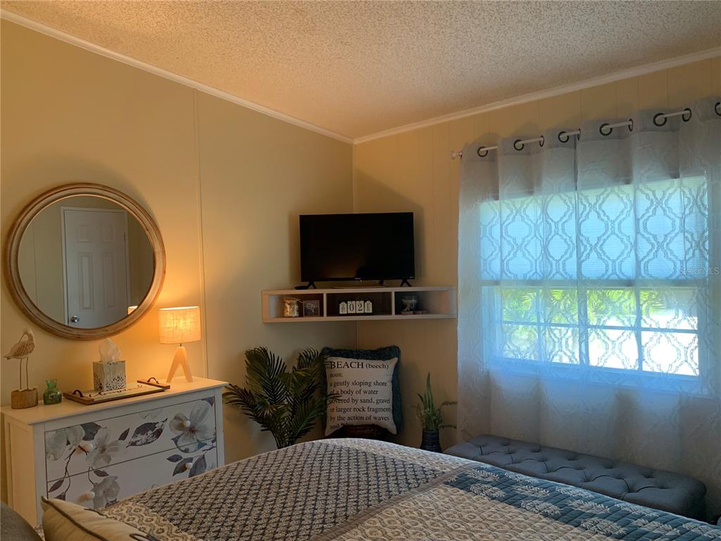 8304 Princess Court Palmetto, FL 34221 - Photo 21 of 44