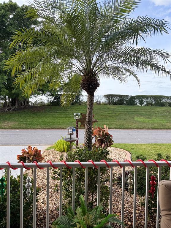 8304 Princess Court Palmetto, FL 34221 - Photo 3 of 44