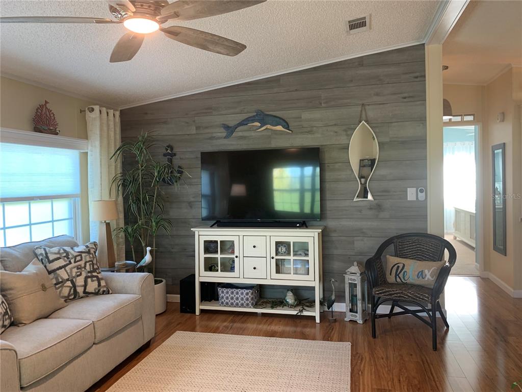 8304 Princess Court Palmetto, FL 34221 - Photo 9 of 44