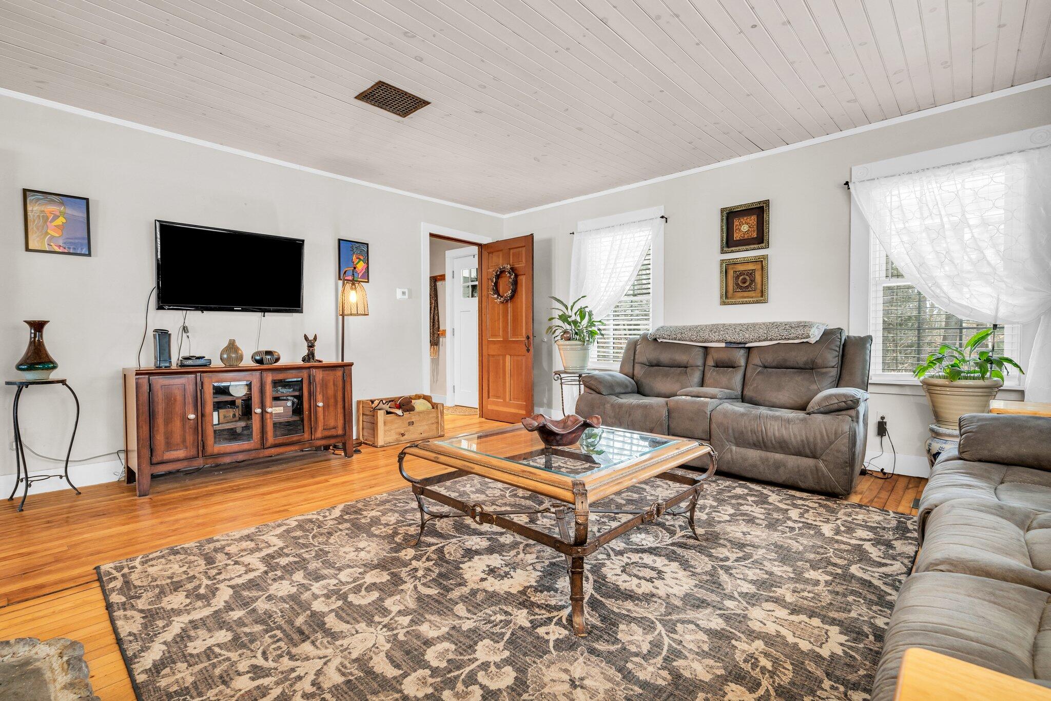 46 Middle Jam Road Gorham, ME 04038 - Photo 14 of 37 21-web-or-mls-DSC09578