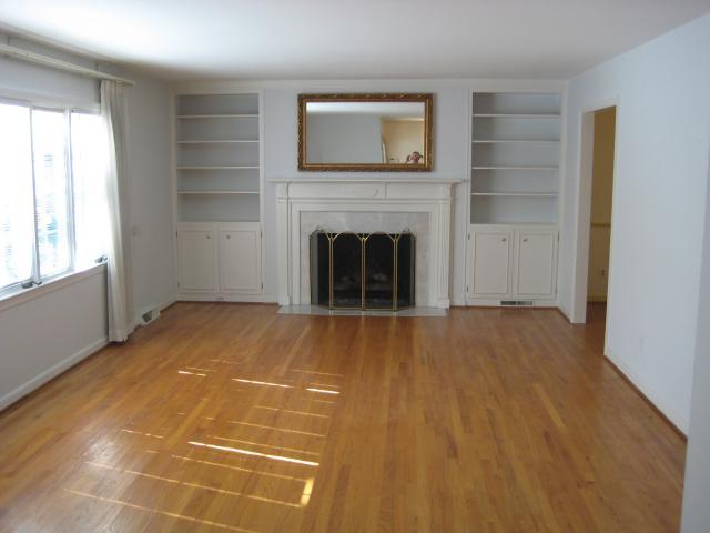 657 Indian Mound Road Columbus, OH 43213 - Photo 2 of 18 Gallery Image 2