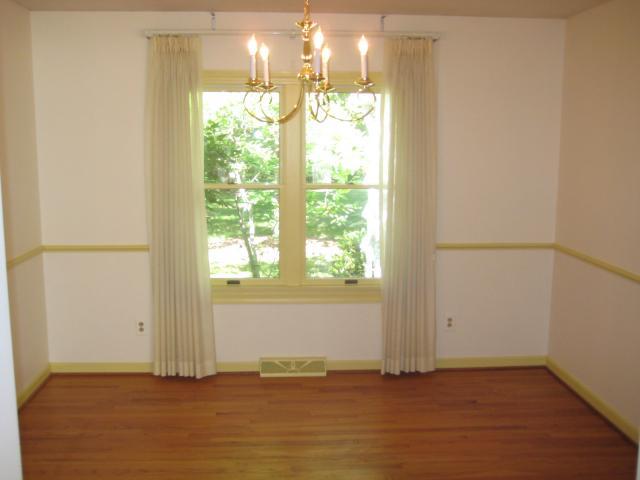 657 Indian Mound Road Columbus, OH 43213 - Photo 5 of 18 Gallery Image 5