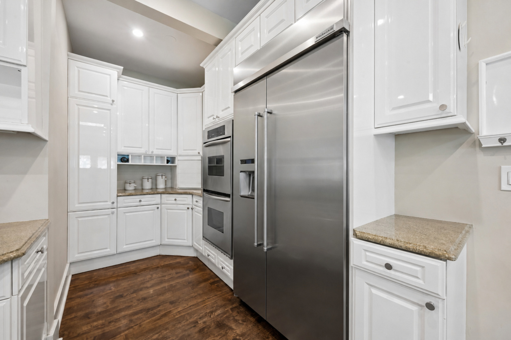 757 Locust Street Winnetka, IL 60093 - Photo 8 of 34