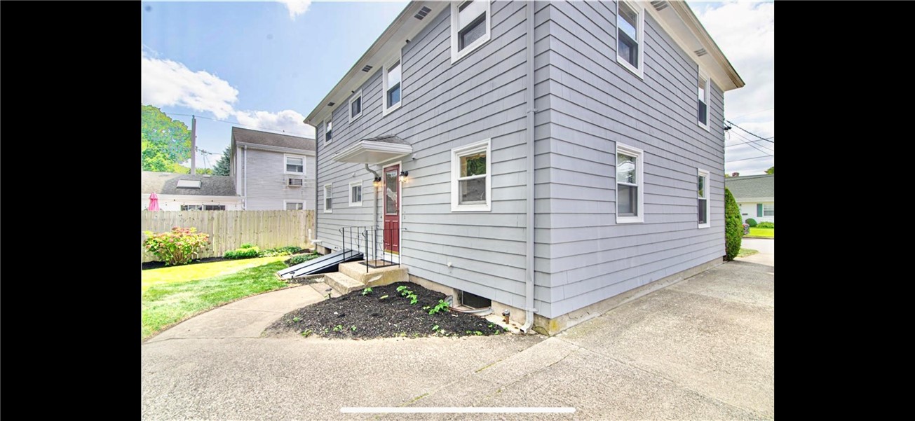 121 Brookdale Boulevard, Unit 2 Pawtucket, RI 02861 - Photo 4 of 26