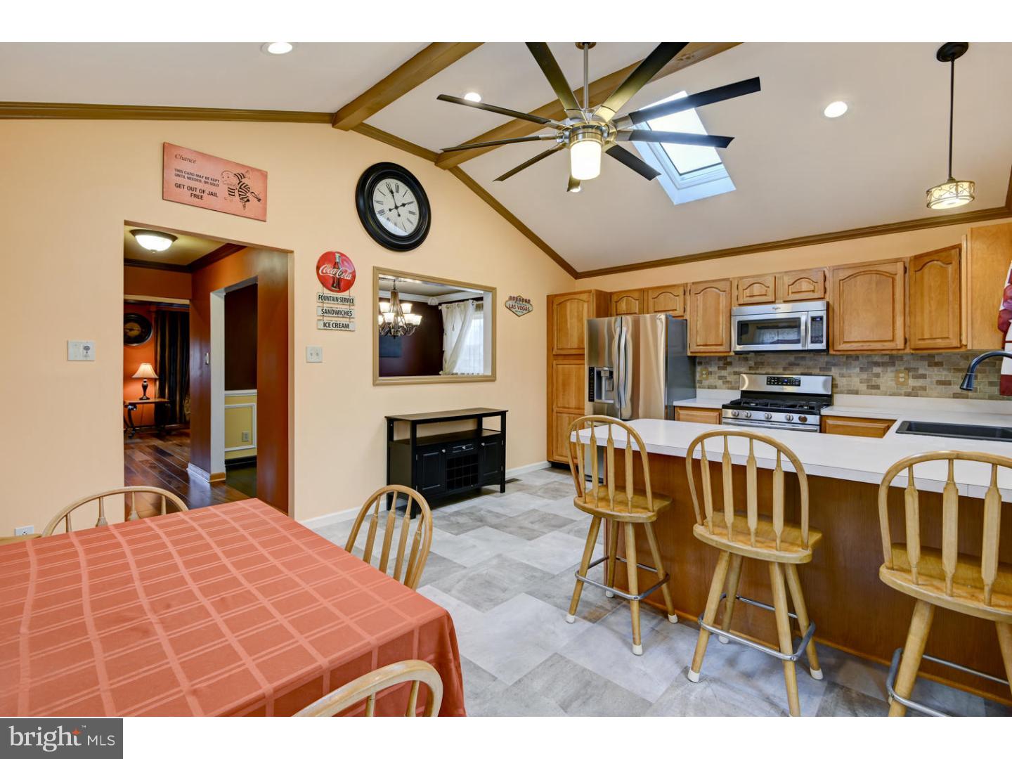 24 Sun Valley Road Hamilton Square, NJ 08690 - Photo 14 of 25 Gallery Image 14