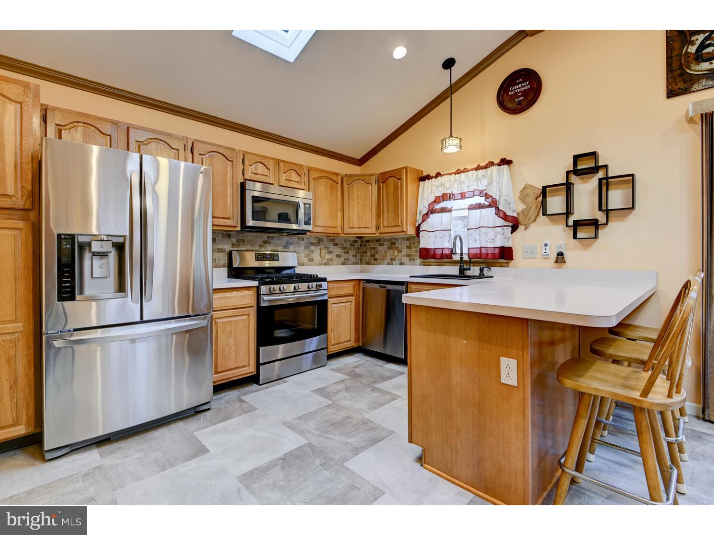 24 Sun Valley Road Hamilton Square, NJ 08690 - Photo 15 of 25 Gallery Image 15