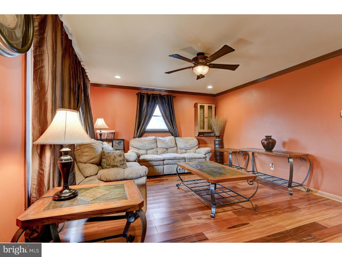 24 Sun Valley Road Hamilton Square, NJ 08690 - Photo 6 of 25 Gallery Image 6