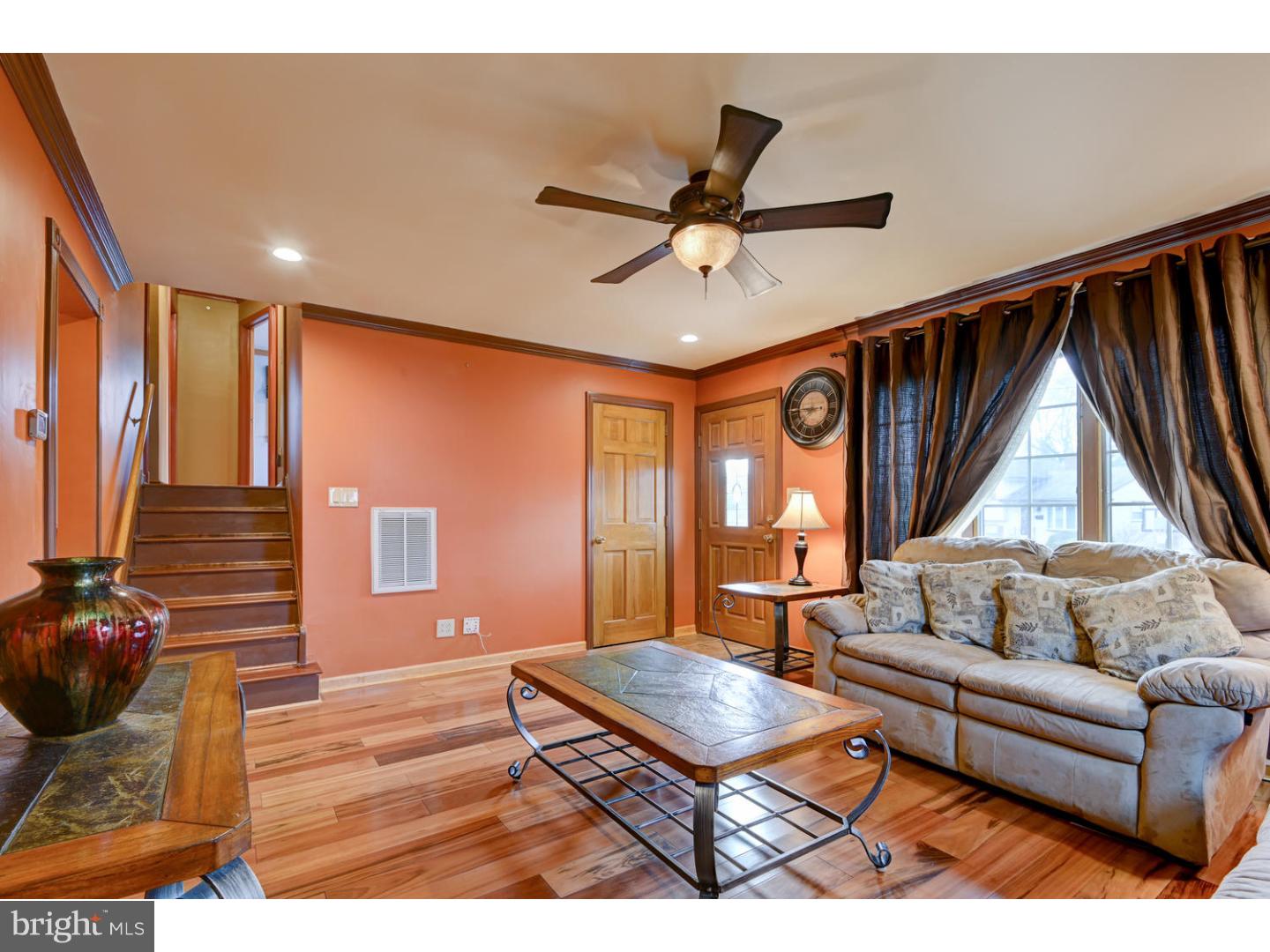 24 Sun Valley Road Hamilton Square, NJ 08690 - Photo 7 of 25 Gallery Image 7