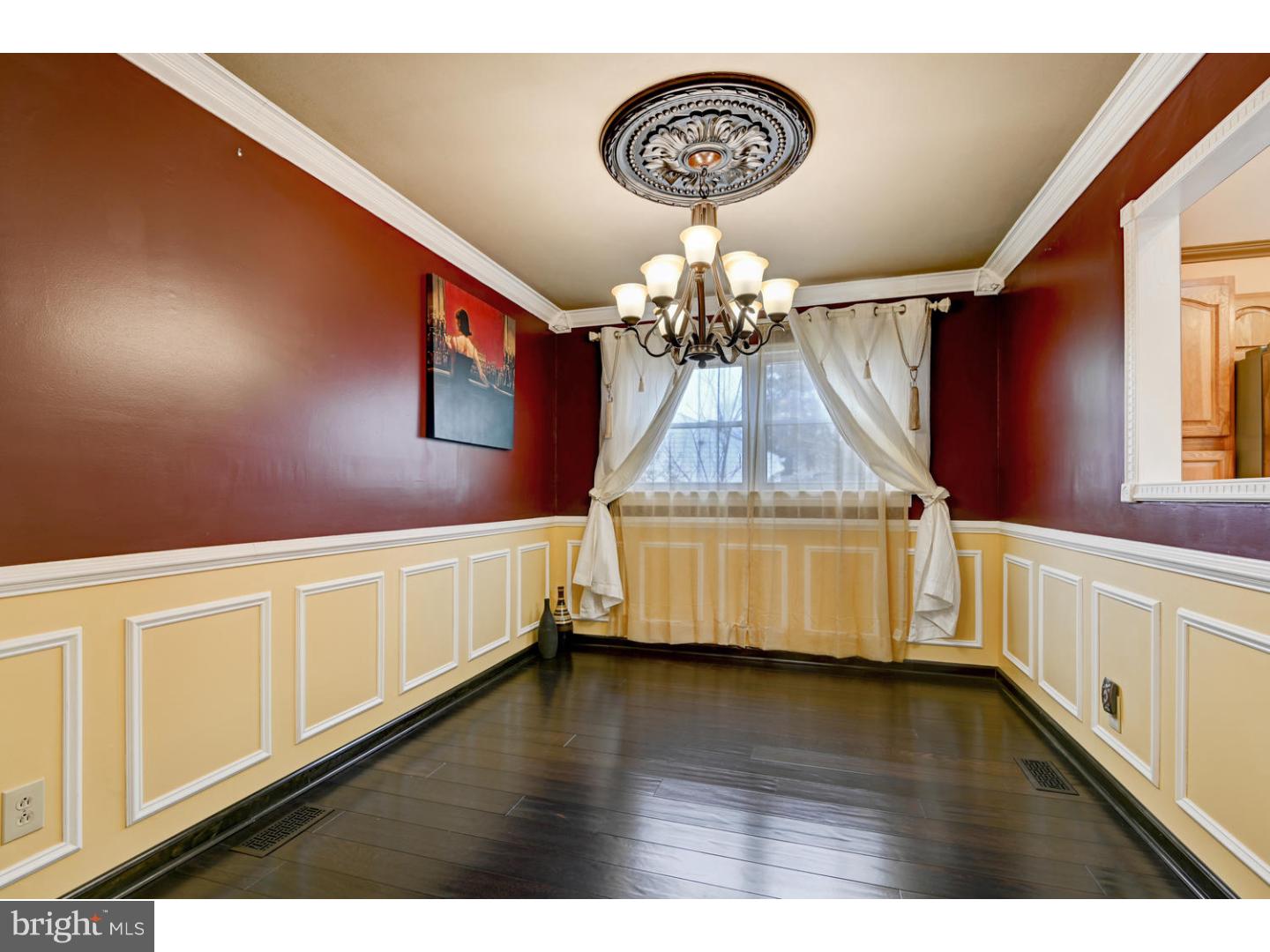 24 Sun Valley Road Hamilton Square, NJ 08690 - Photo 8 of 25 Gallery Image 8