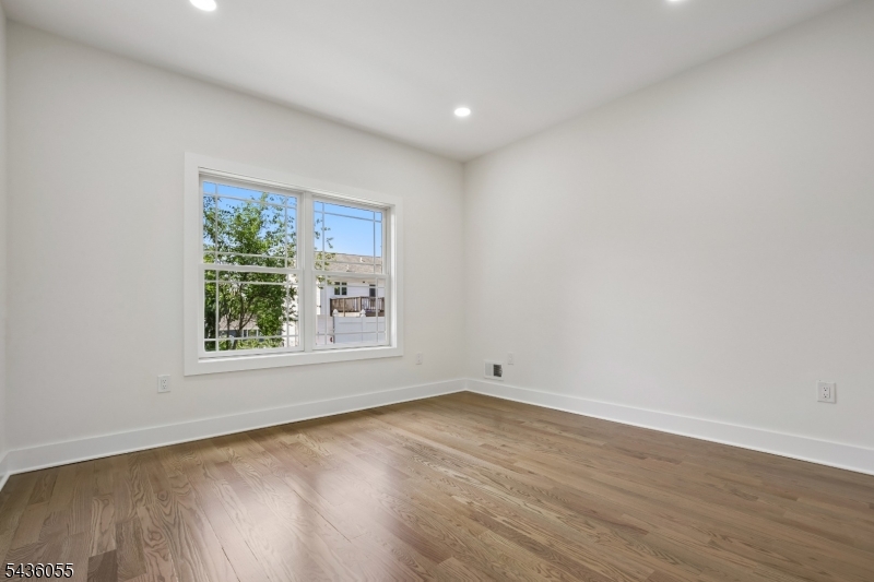 318 Halsey Road Parsippany, NJ 07054 - Photo 25 of 39