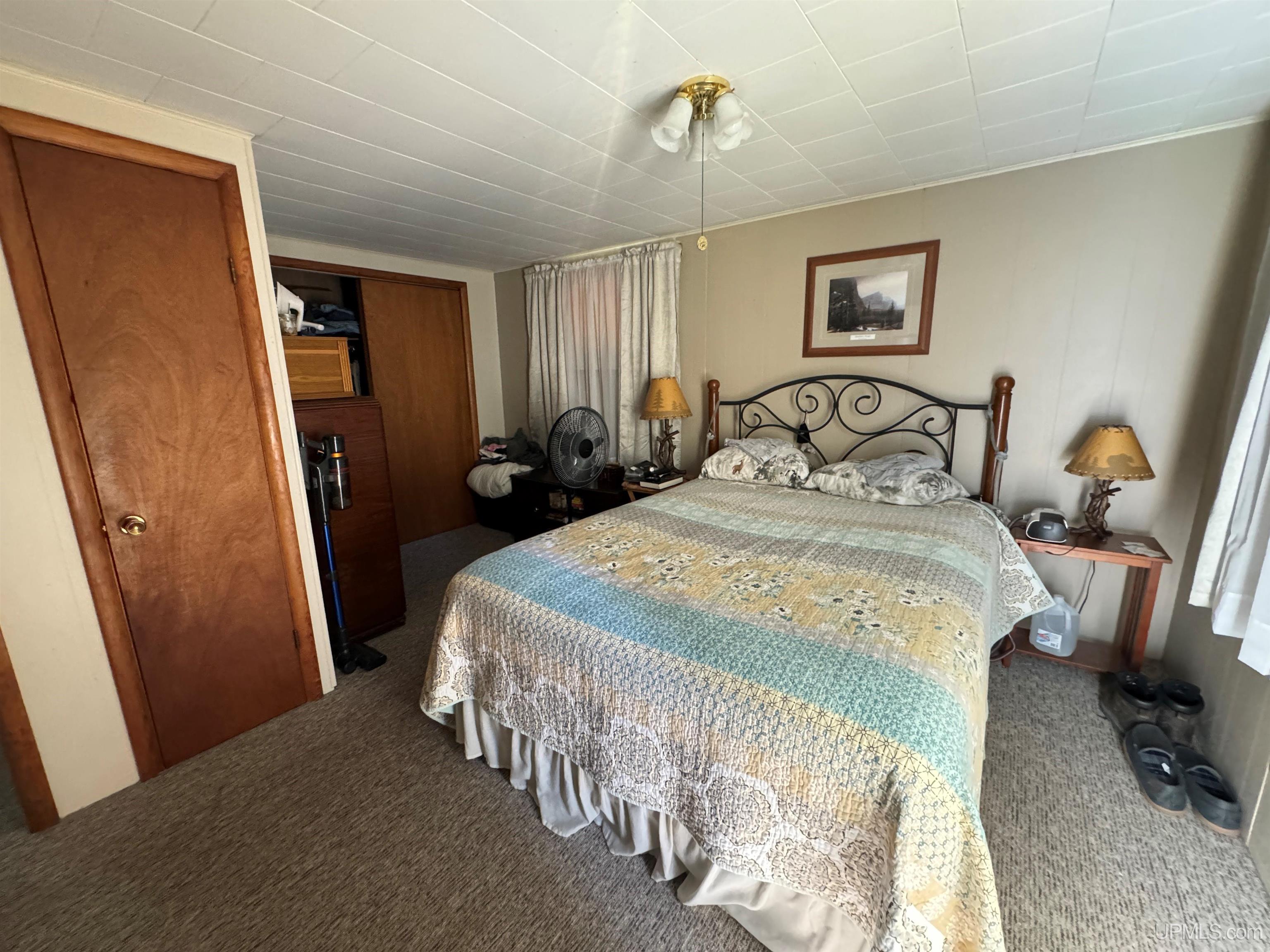 631 North 3rd Street L'Anse, MI 49946 - Photo 2 of 8