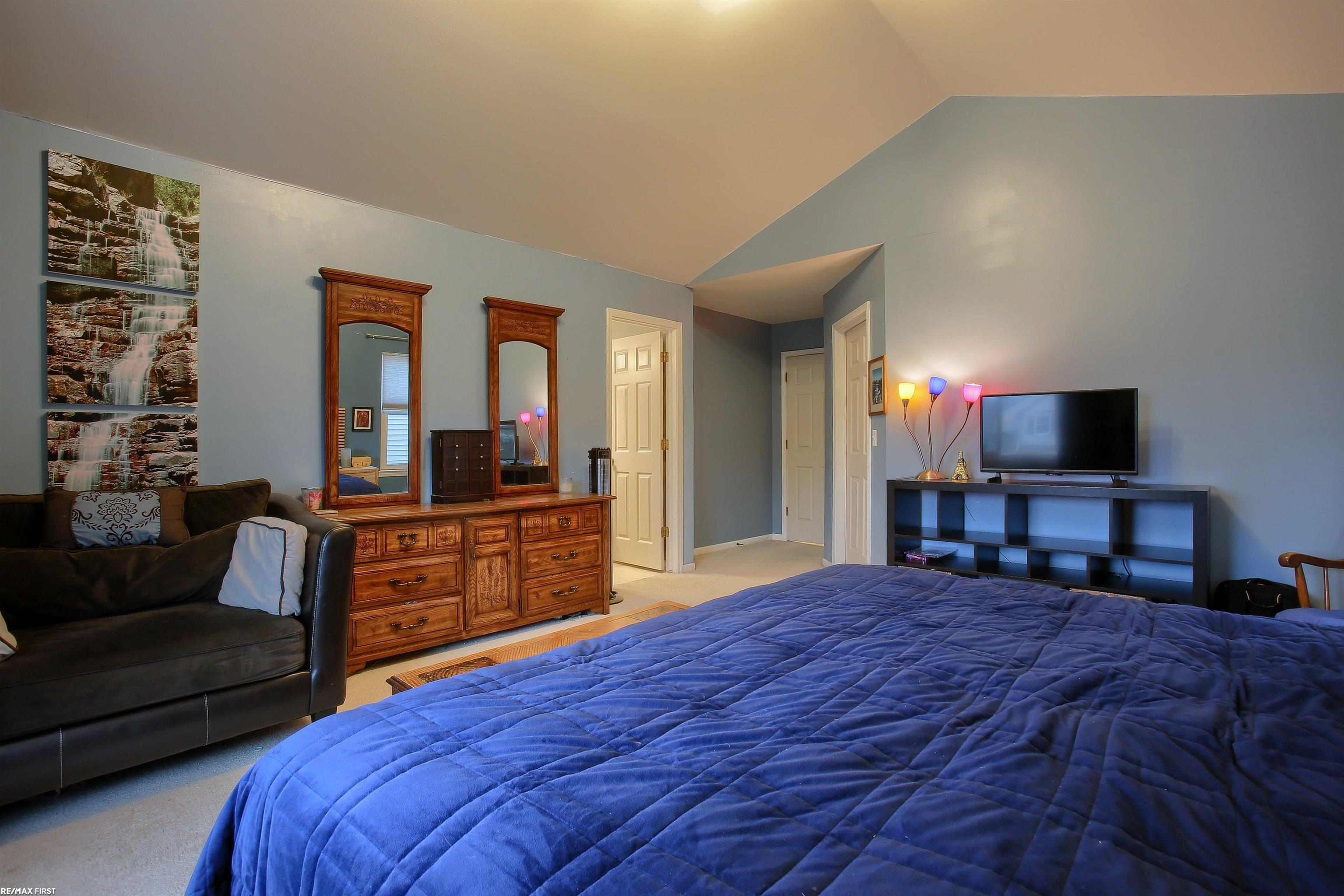 3700 Normandy Drive Rochester, MI 48306 - Photo 18 of 32 50100478-17.JPG
