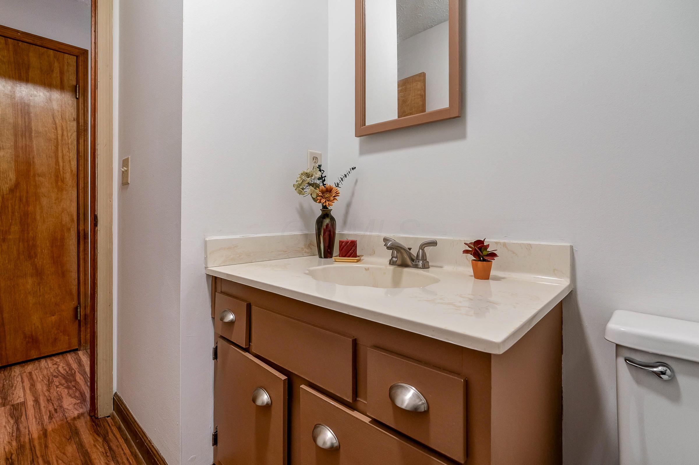 7404 Chaparral Road Columbus, OH 43235 - Photo 6 of 45 Gallery Image 6