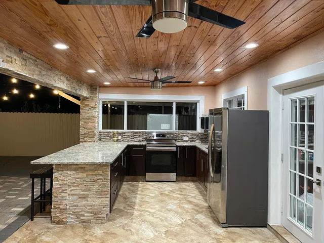 a view of a large building