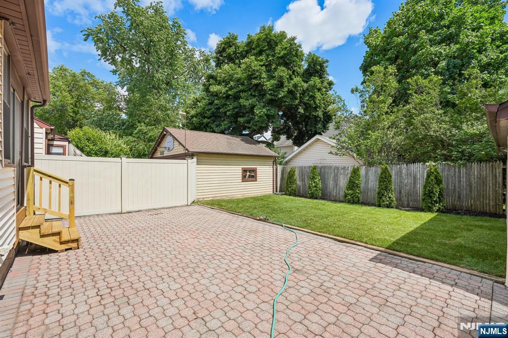 21 Ferncliff Road Bloomfield, NJ 07003 - Photo 42 of 46