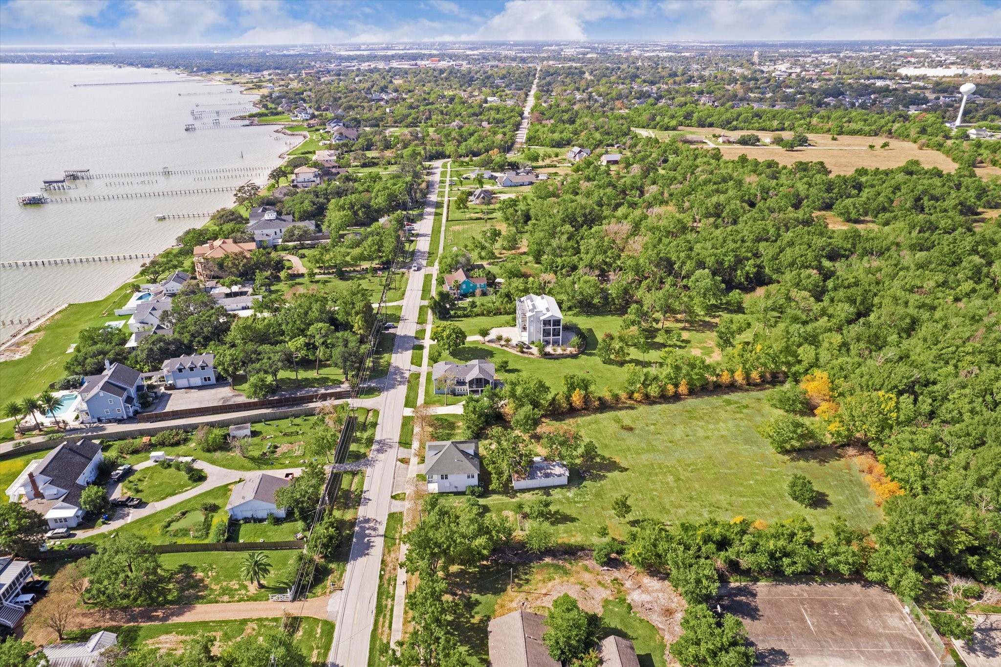 618 Bayridge Road La Porte, TX 77571 - Photo 38 of 40 BEAUTIFUL LOCATION IN HISTORIC MORGANS POINT ALONG BAYRIDGE ROAD.