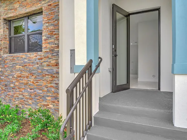 a view of an entryway