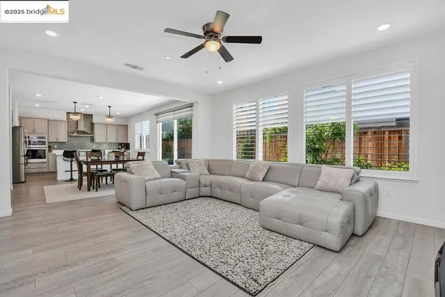 $830,000 | 278 Sespe Creek Avenue, Brentwood, CA 94513