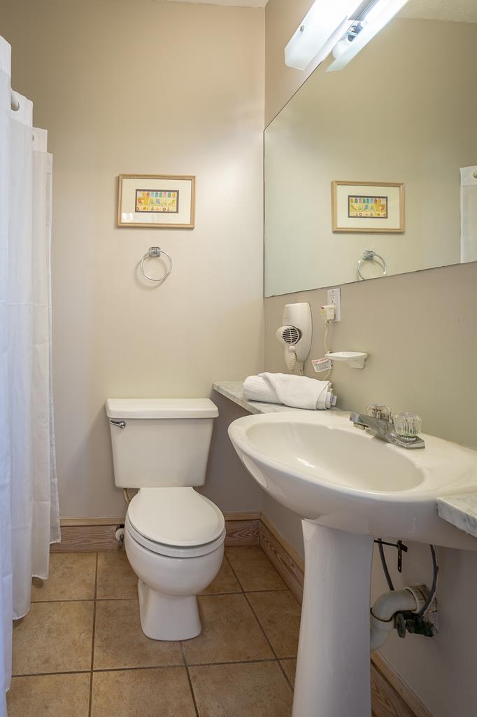 1908 Coral Way Eastpoint, FL 32328 - Photo 15 of 54
