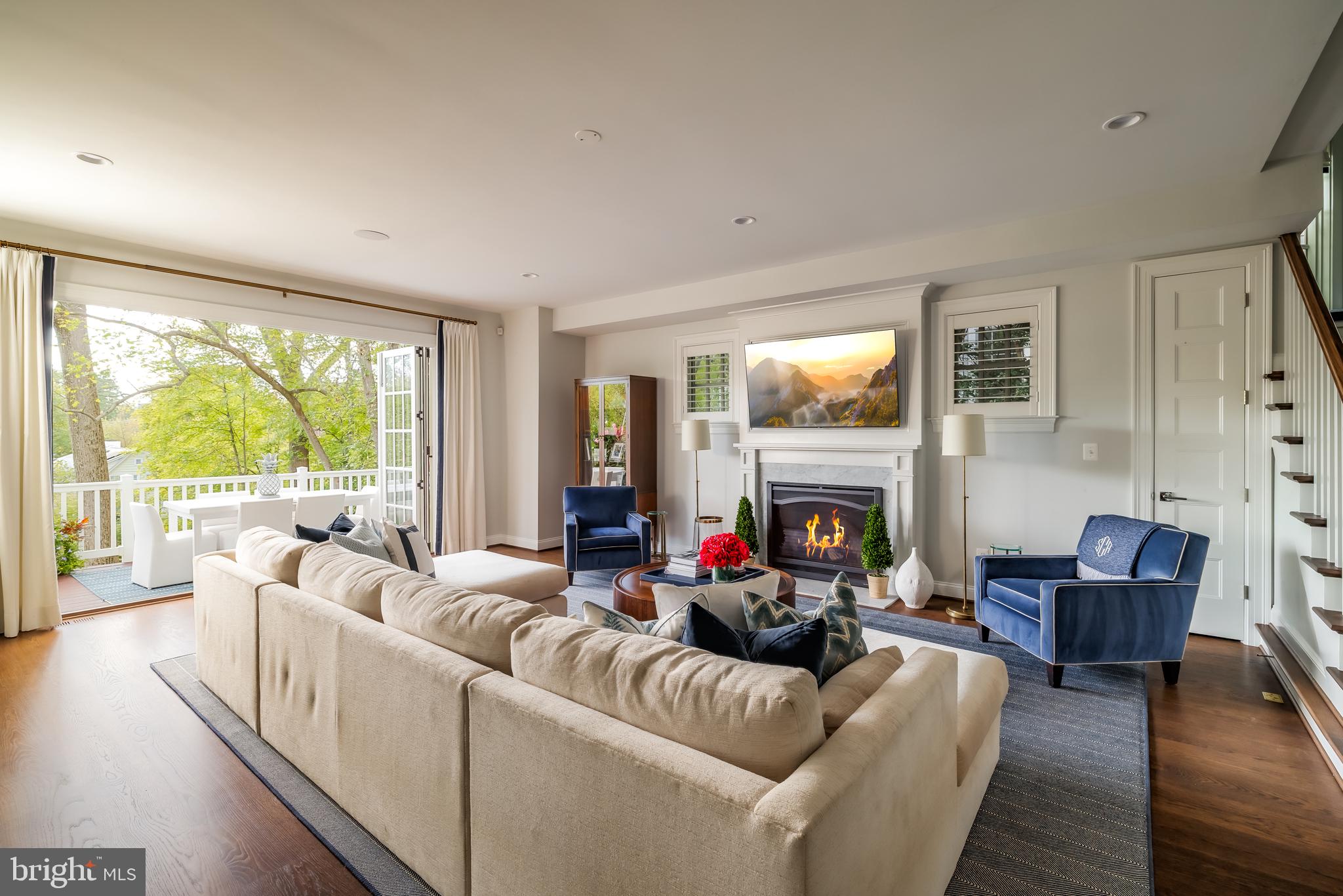 3300 Newark Street Northwest Washington, DC 20008 - Photo 21 of 50 Indoor/Outdoor Living