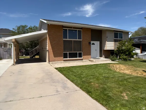 $434,999 | 3452 South 7930th Street West, Magna, UT 84044