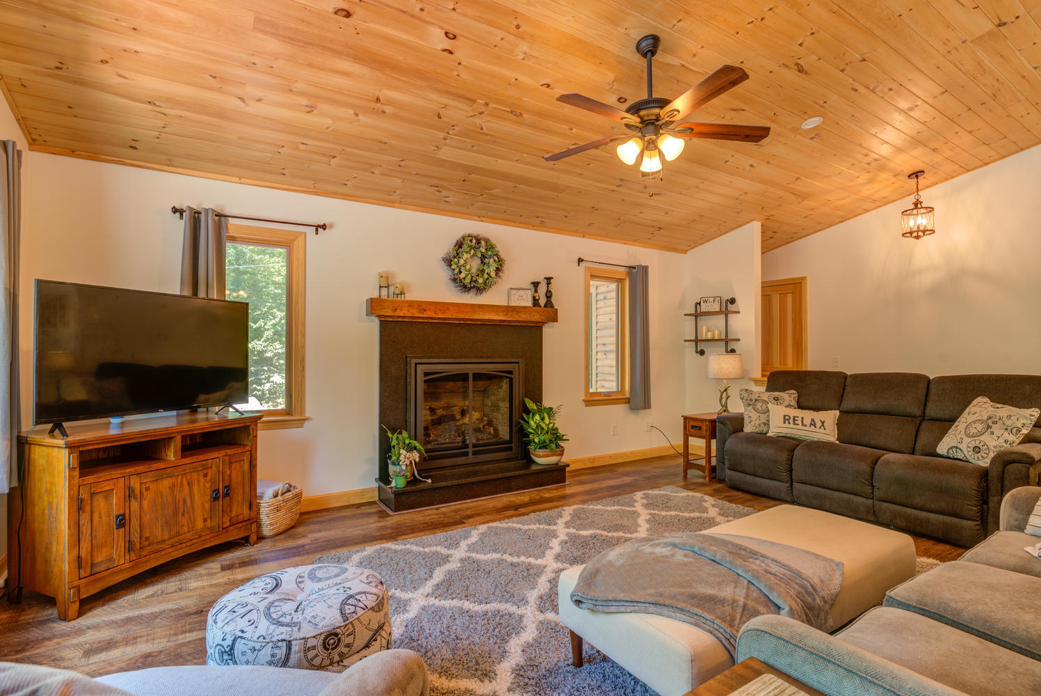110 Dunton Road Naples, ME 04055 - Photo 15 of 53 110 Dunton Rd Naples ME 04055-large-008-