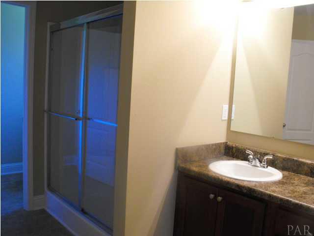 2148 Liberty Loop Road, Unit 8D Cantonment, FL 32533 - Photo 17 of 24 Gallery Image 17