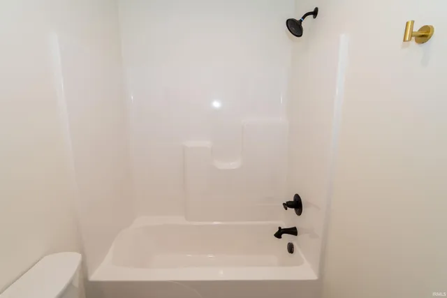 $415,000 | 1105-1107 Edwardsburg Avenue, Elkhart, IN 46514