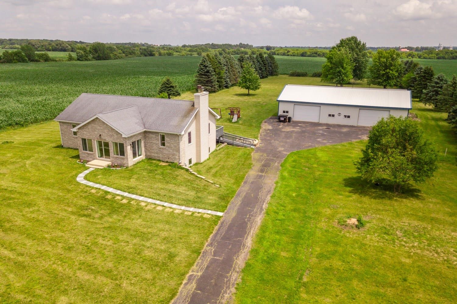 16649 Beaverton Road Capron, IL 61012 - Photo 5 of 48