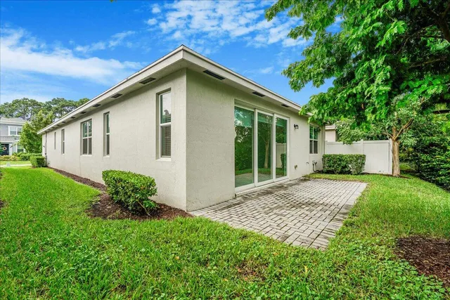 $4,000 | 6818 Pointe Of Woods Drive, West Palm Beach, FL 33413