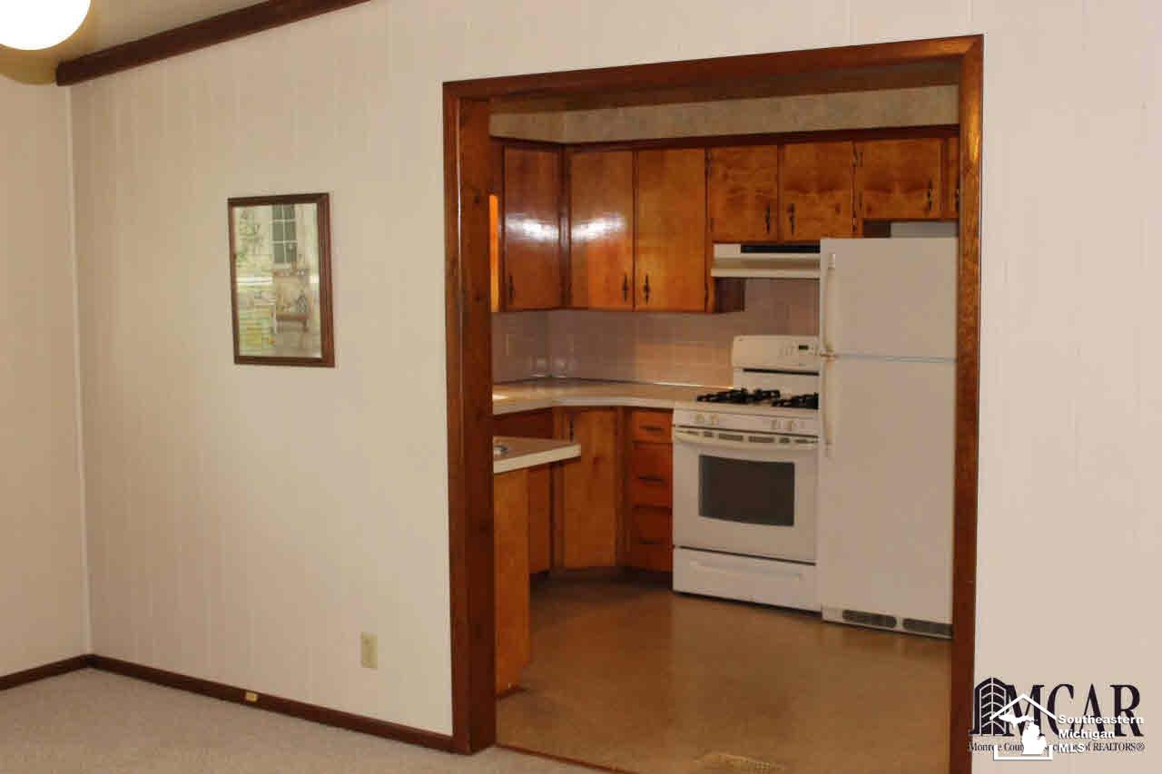 8859 Ann Arbor Road Dundee, MI 48131 - Photo 7 of 15 Gallery Image 7