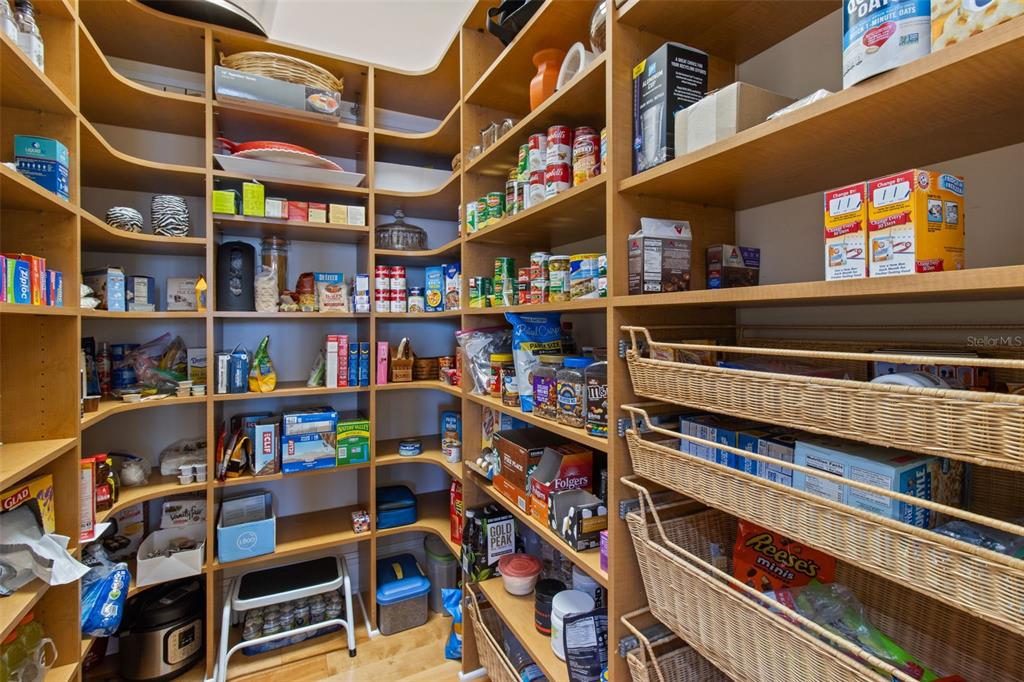 7986 9th Avenue South St. Petersburg, FL 33707 - Photo 16 of 83 unknown