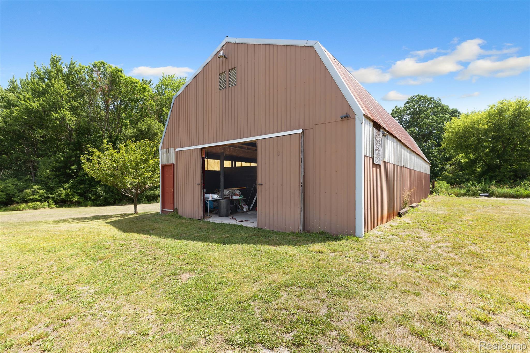 27901 Brandes Road Flat Rock, MI 48134 - Photo 4 of 38 Outdoor structure