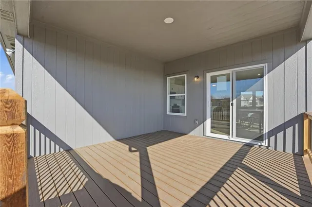 $435,950 | 1432 Southeast Silo Street, Lee's Summit, MO 64081