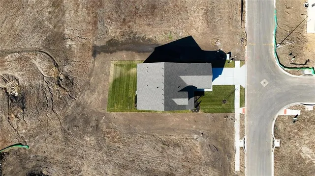 $435,950 | 1432 Southeast Silo Street, Lee's Summit, MO 64081