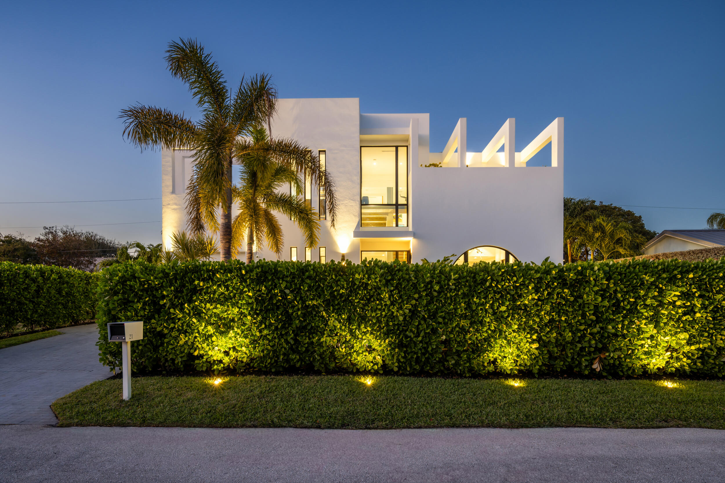 21 Hersey Drive Ocean Ridge, FL 33435 - Photo 6 of 46 6