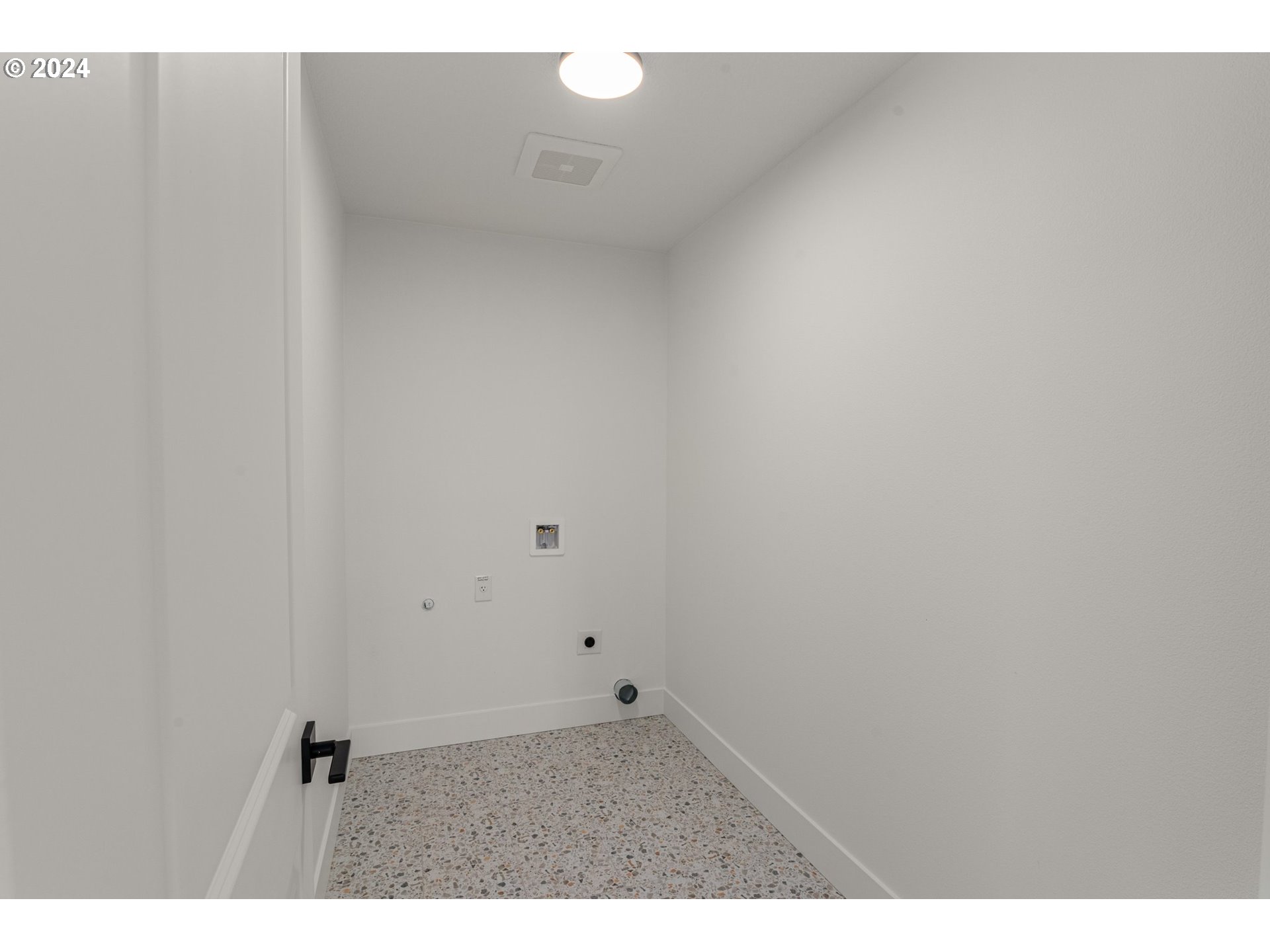 7939 Southwest 176th Terrace, Unit LOT1 Beaverton, OR 97007 - Photo 21 of 25 a view of an empty room