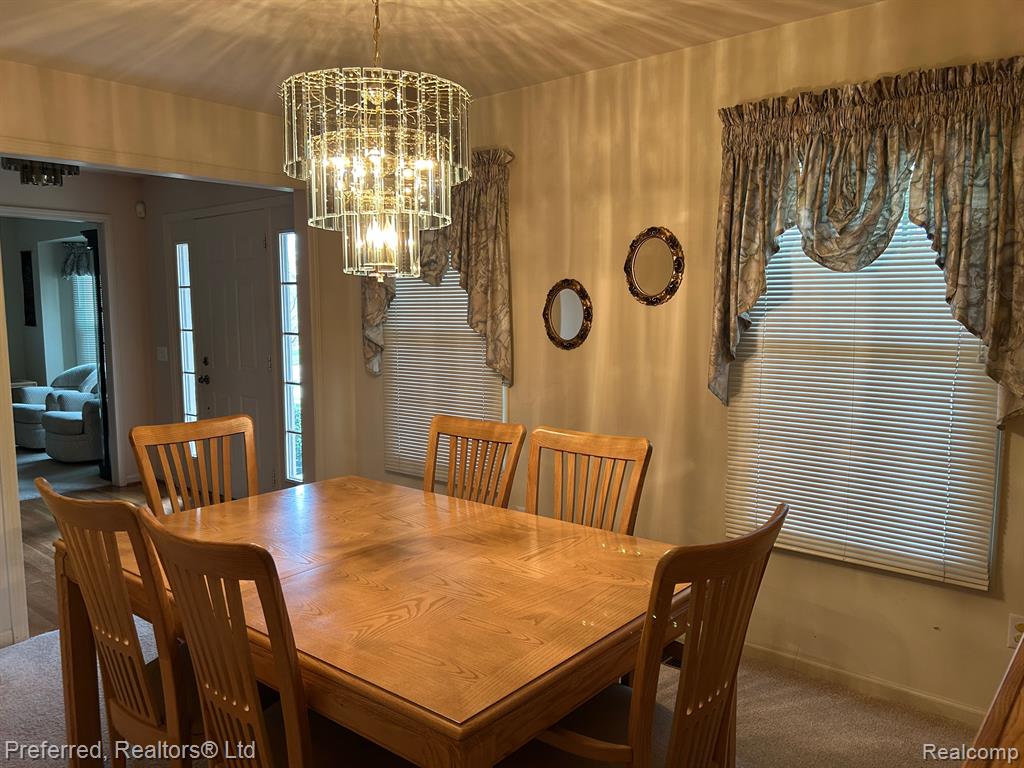 24584 Ridgeview Drive Farmington Hills, MI 48336 - Photo 13 of 50
