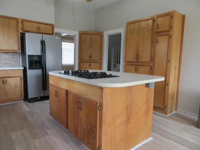 $222,250 | 911 West Liveoak Street, Coleman, TX 76834