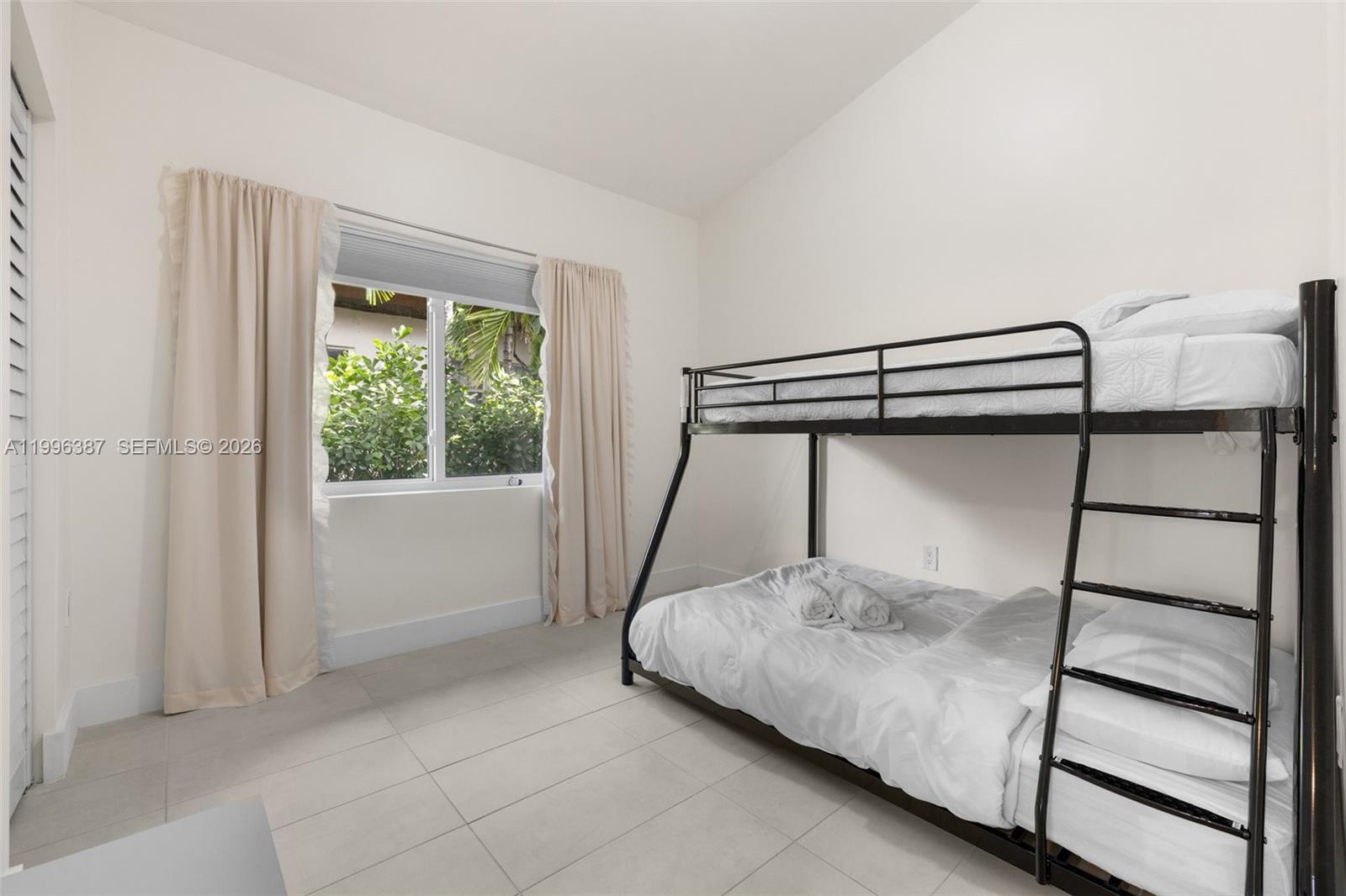 1286 Northeast 109th Street, Unit 1 Miami, FL 33161 - Photo 20 of 31