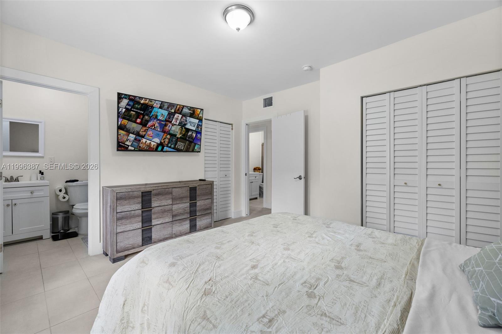 1286 Northeast 109th Street, Unit 1 Miami, FL 33161 - Photo 27 of 31