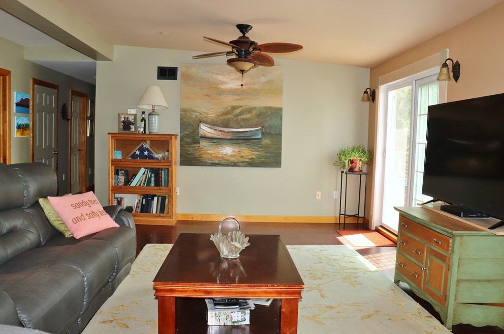 980 Lake Shore Road Chazy, NY 12921 - Photo 5 of 21 Gallery Image 5