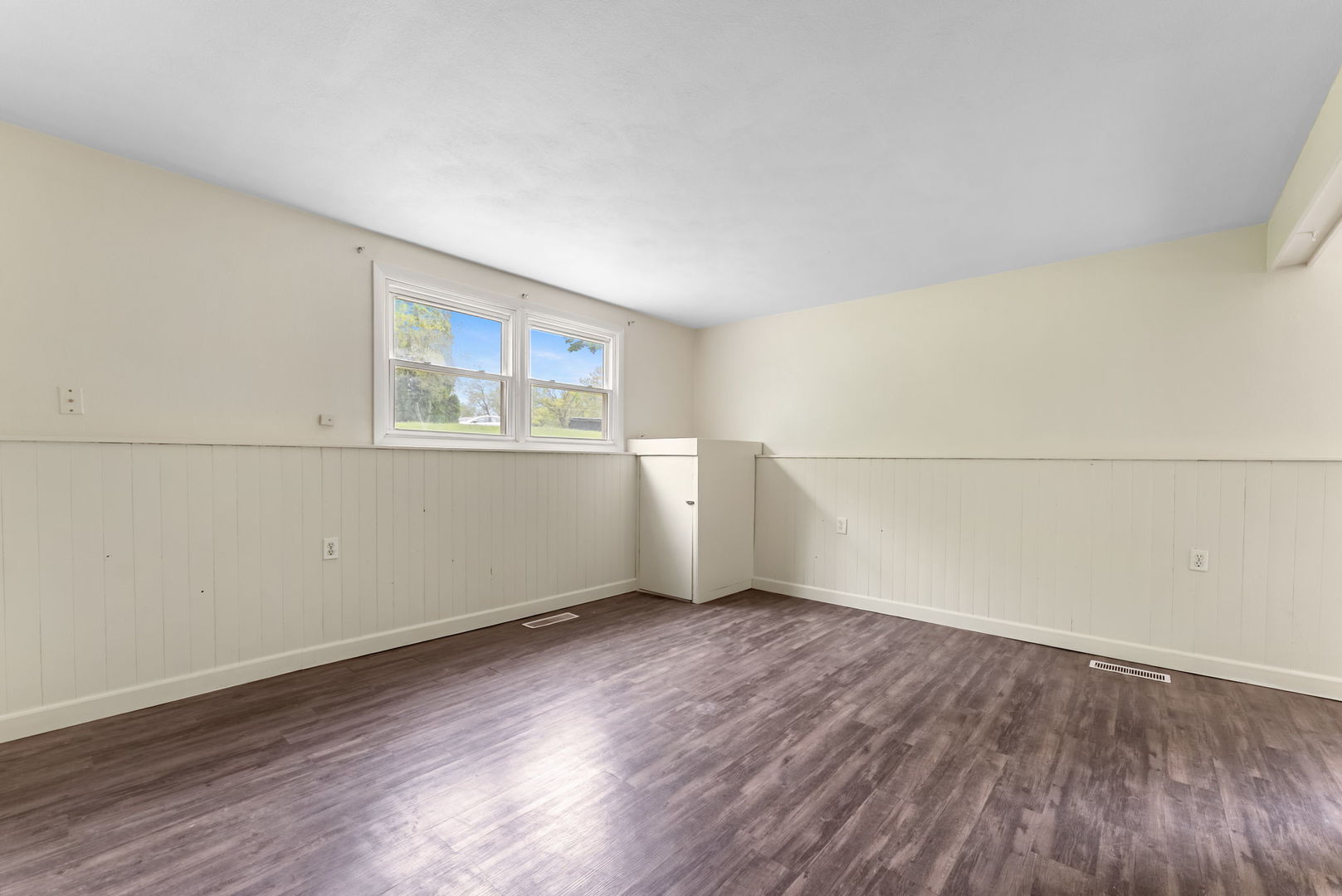 1109 8th Avenue Silvis, IL 61282 - Photo 7 of 11